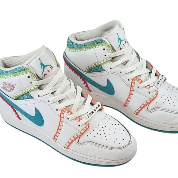 Air Jordan 1 Mid SE GS White Washed Teal Rush Pink DM6218-100 Size 7Y/ Wmns 8.5 - Picture 4 of 5